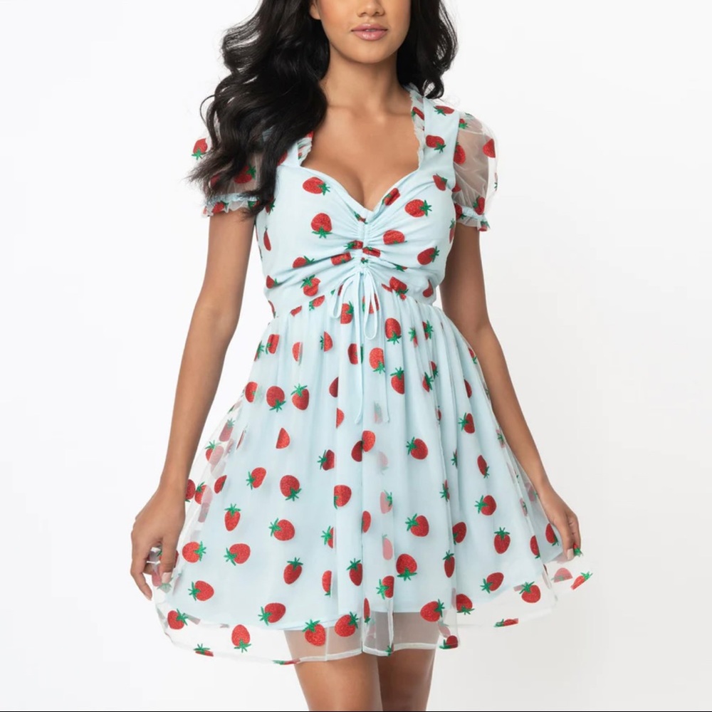 Unique Vintage Smak Parlour Strawberry Dress - 1X (Never Wore)